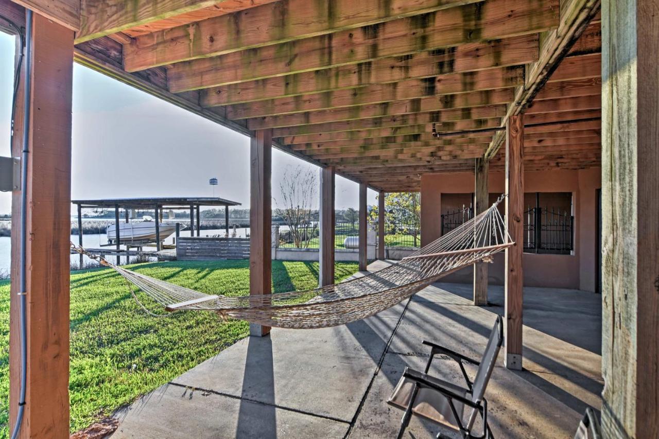 Gorgeous Ocean Springs Waterfront Home With Dock! Bagian luar foto